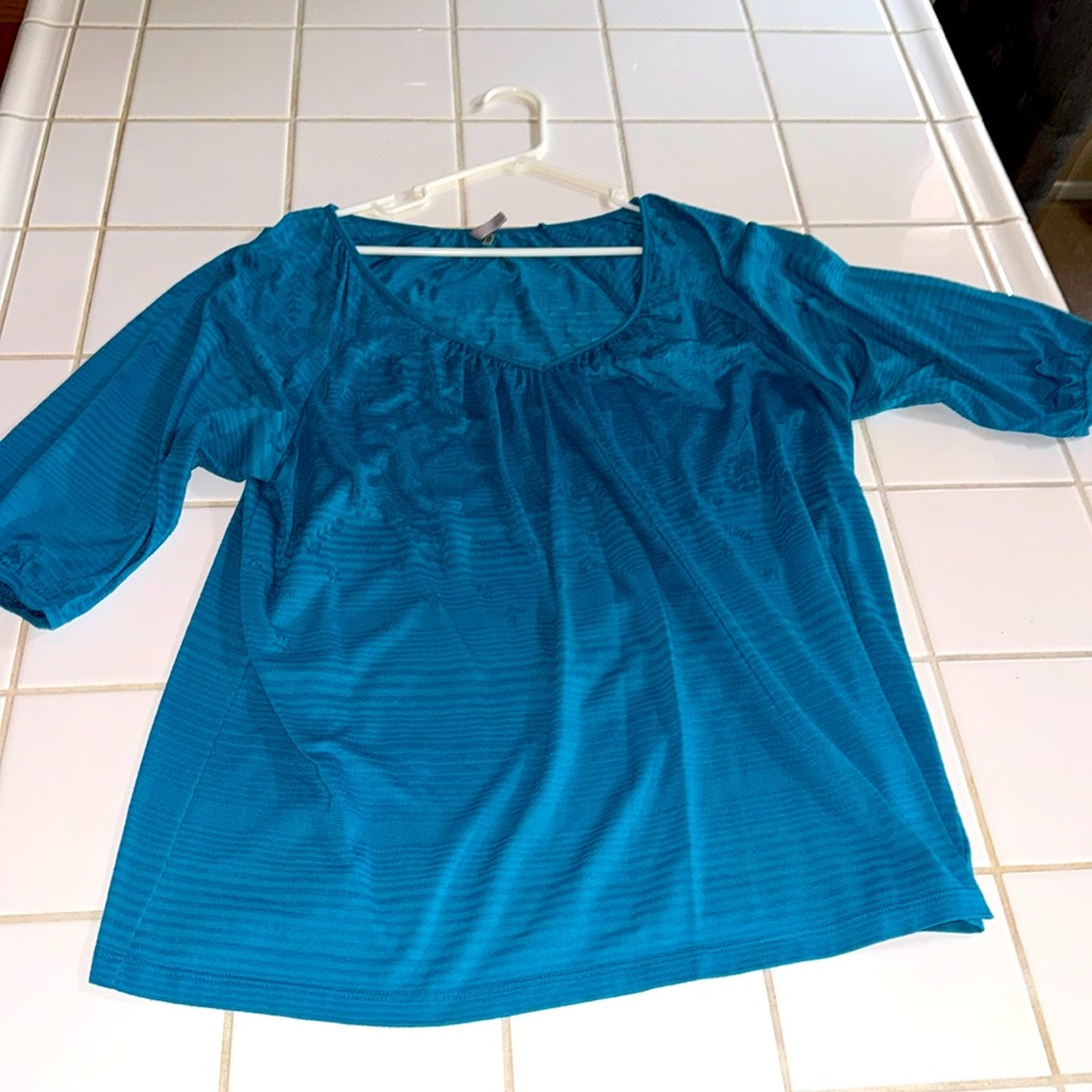 Caslon burnout top 1X